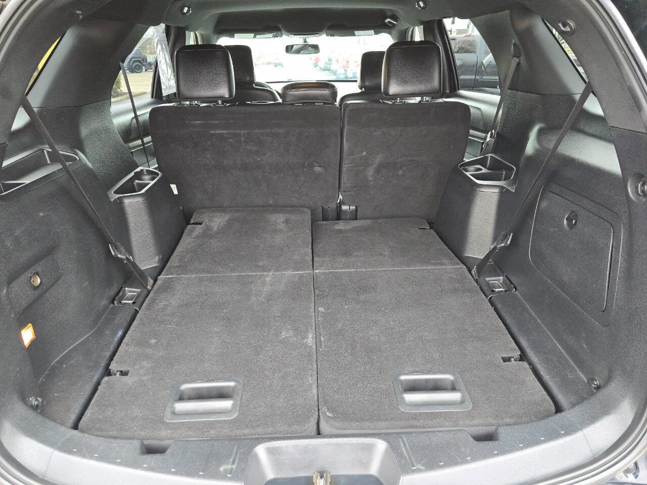 Used 2018 Ford Explorer XLT w/ Equipment Group 202A image 30