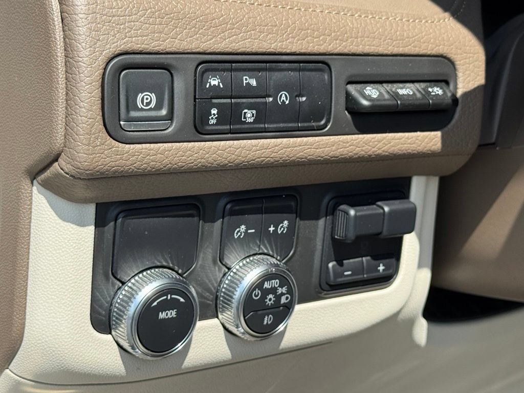 Used 2024 GMC Yukon XL Denali w/ Max Trailering Package RWD image 24