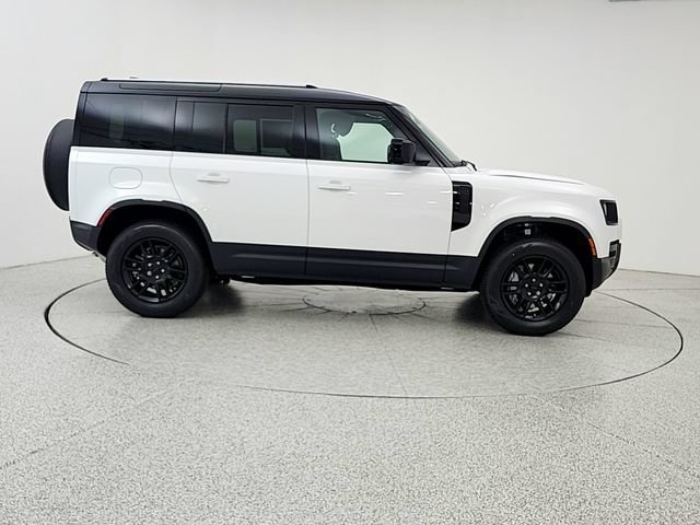 New 2026 Land Rover Defender 110 S AWD/4WD image 4