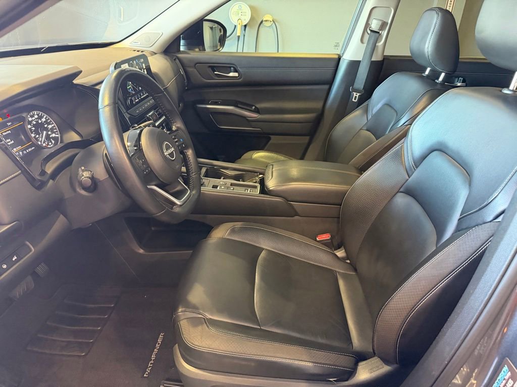 Used 2022 Nissan Pathfinder SL w/ SL Premium Package image 11
