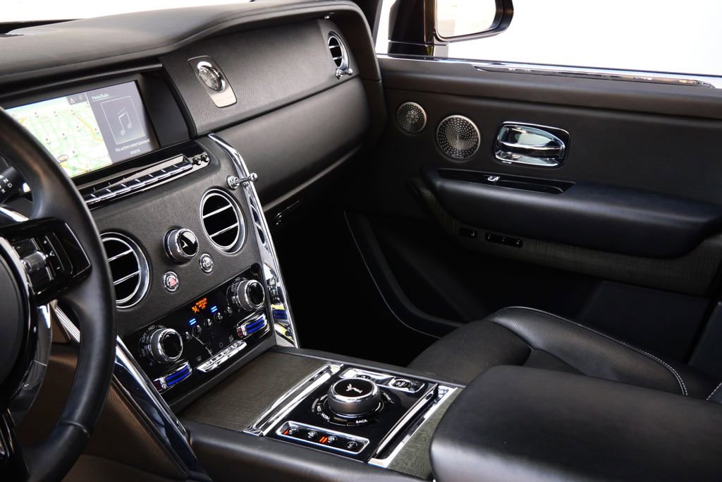 Used 2019 Rolls-Royce Cullinan AWD/4WD image 9