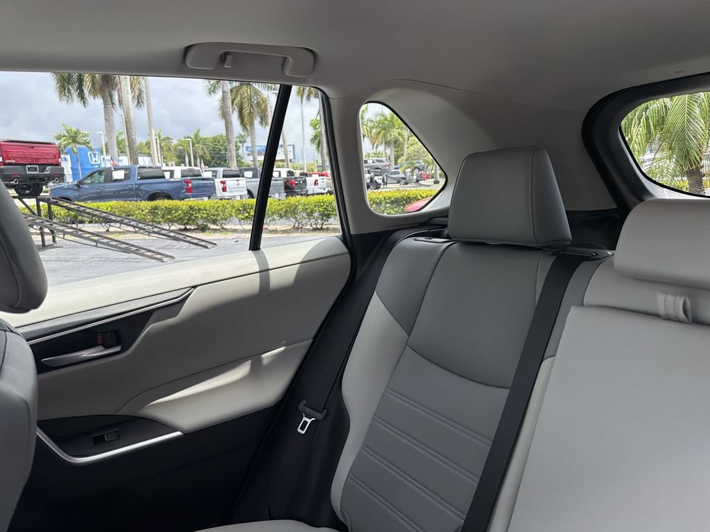Used 2023 Toyota RAV4 XLE Premium FWD image 13