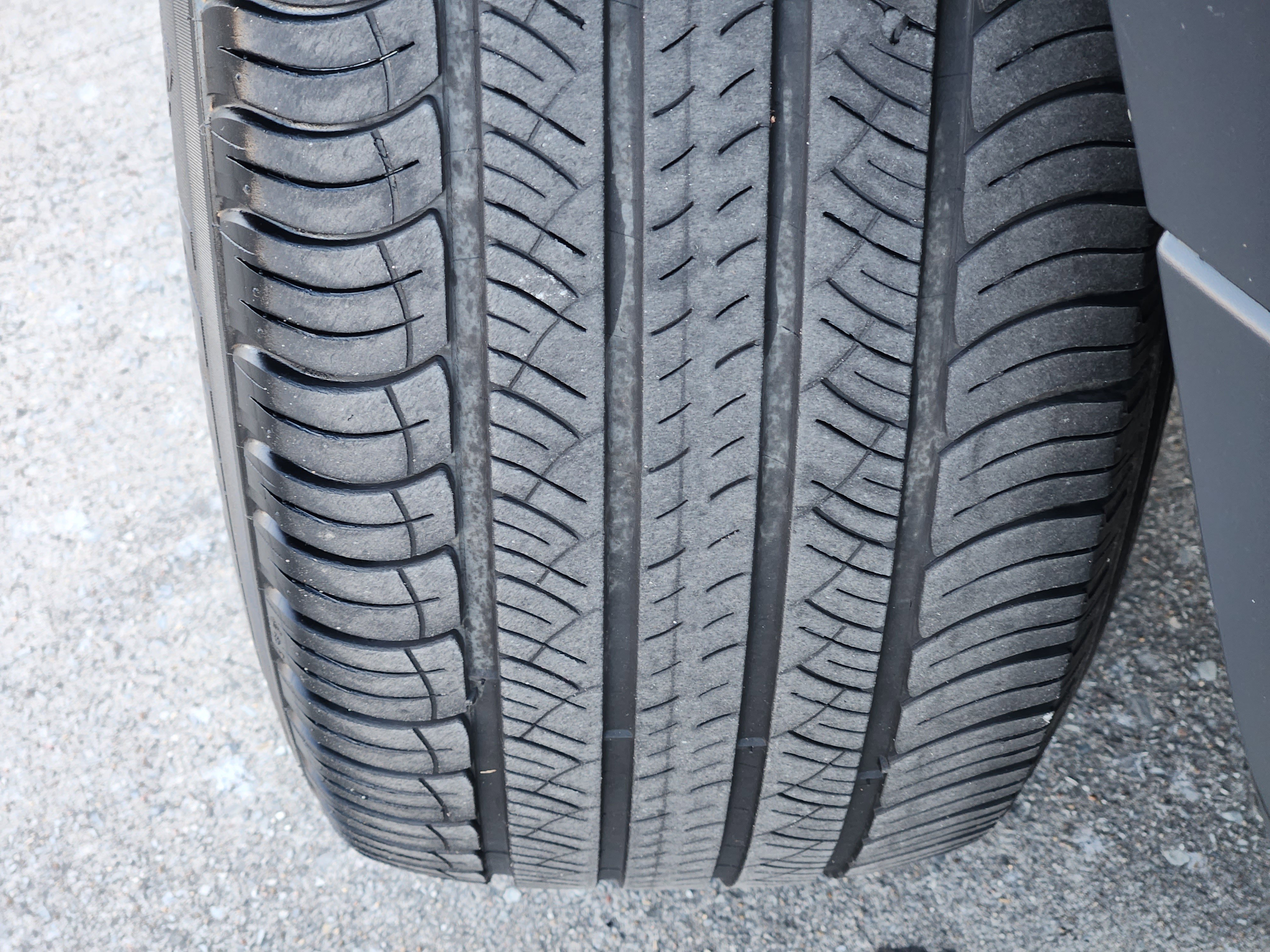 Used 2021 Land Rover Defender 110 SE image 10