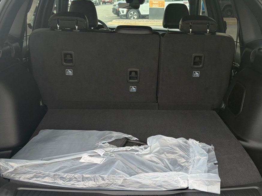 New 2026 Jeep Grand Cherokee Limited w/ Trailer Tow Package AWD/4WD image 31