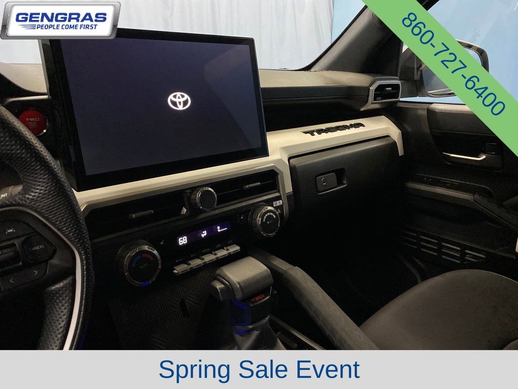 Used 2024 Toyota Tacoma TRD Off-Road AWD/4WD image 17