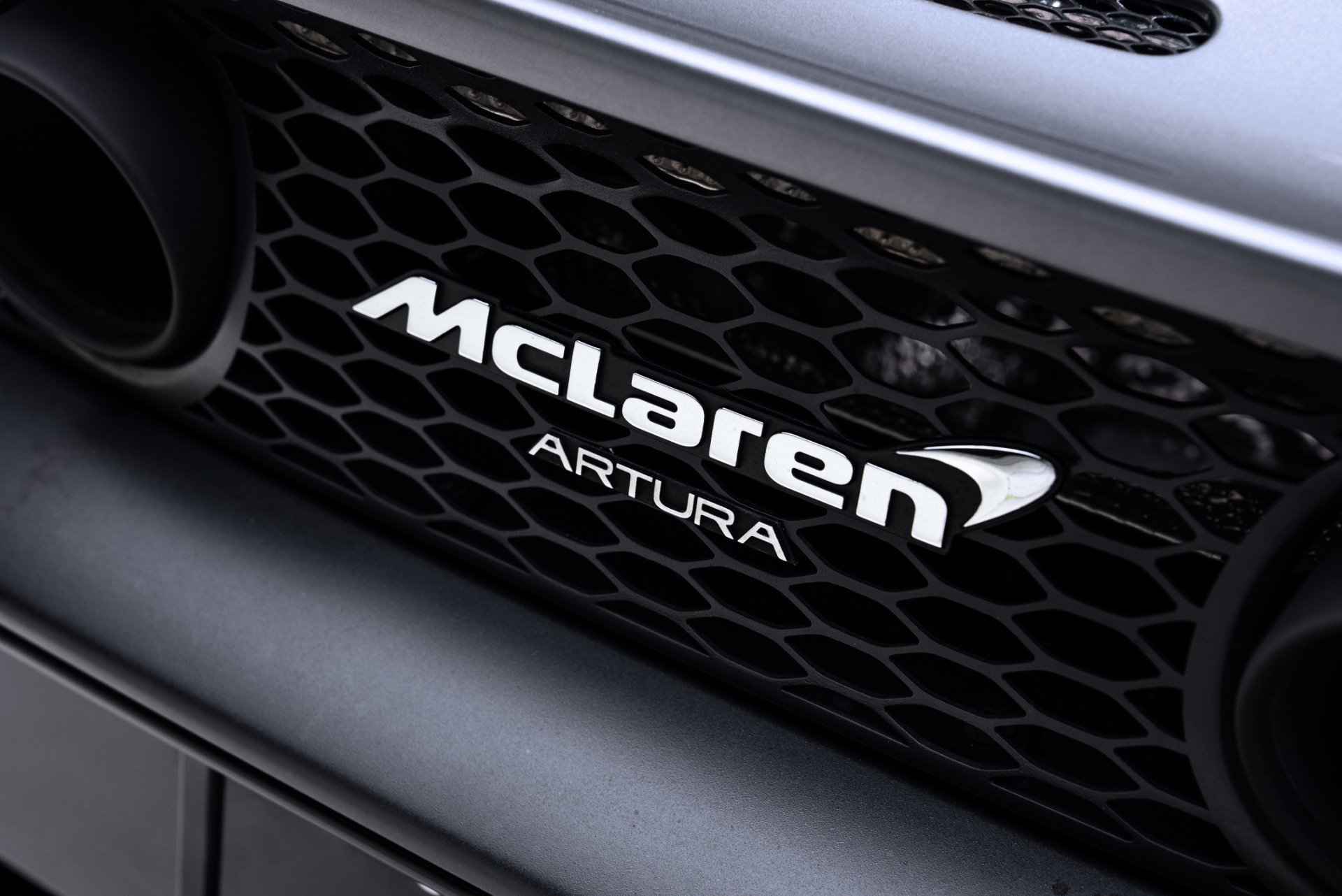 Used 2023 McLaren Artura image 35