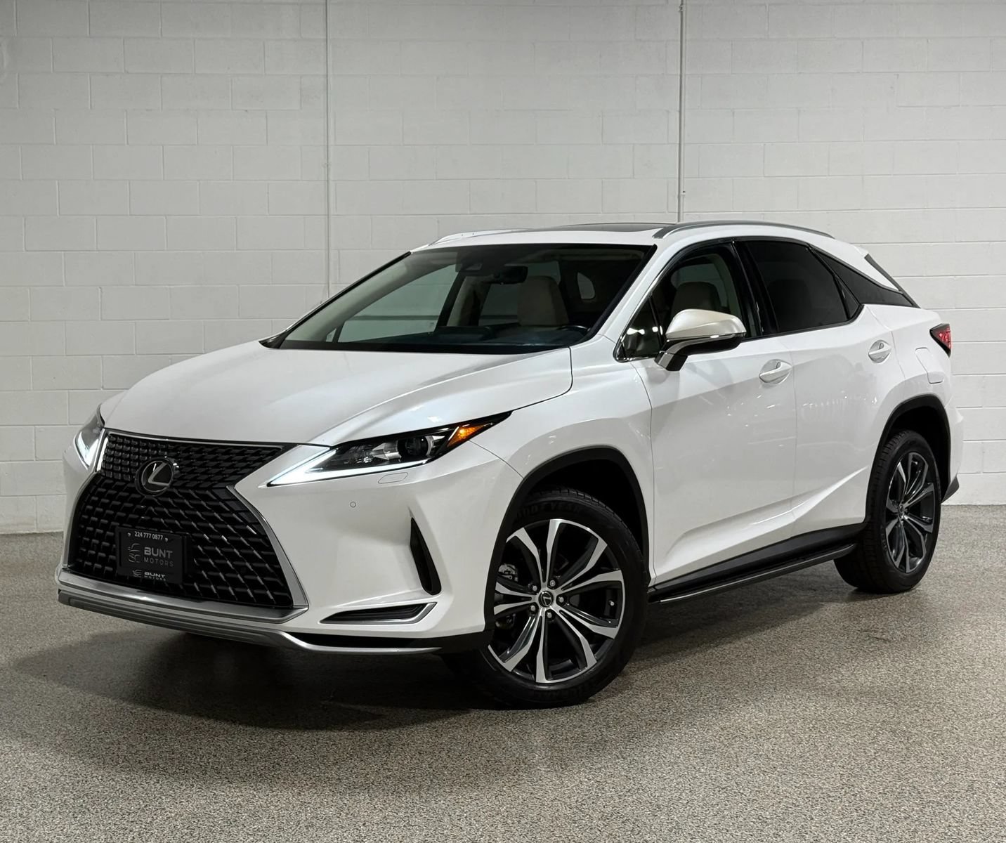 Used 2022 Lexus RX 350 AWD w/ Premium Package image 2