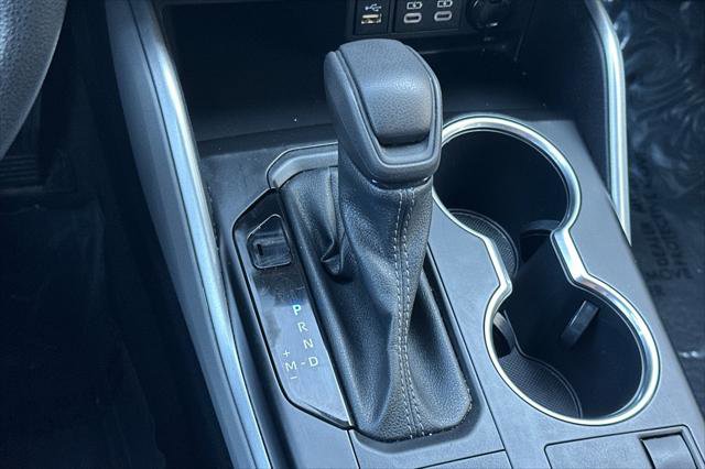 Certified 2023 Toyota Highlander L image 24