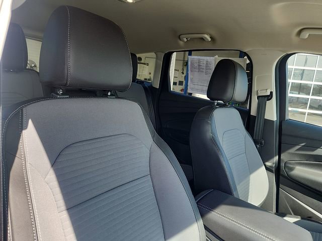 Certified 2017 Ford Escape SE w/ Equipment Group 201A AWD/4WD image 32