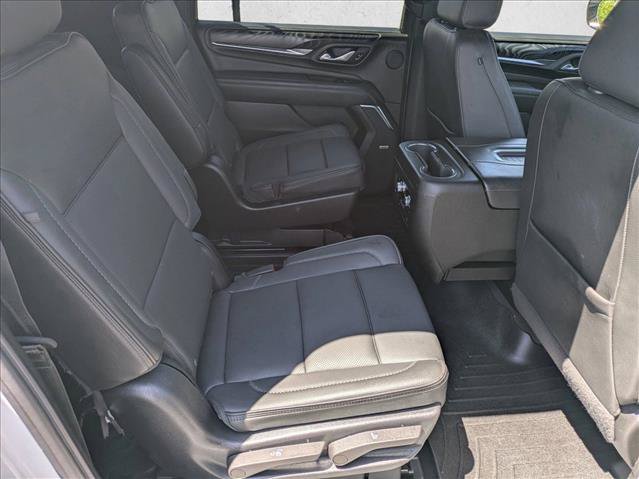 Used 2022 GMC Yukon XL Denali AWD/4WD image 18