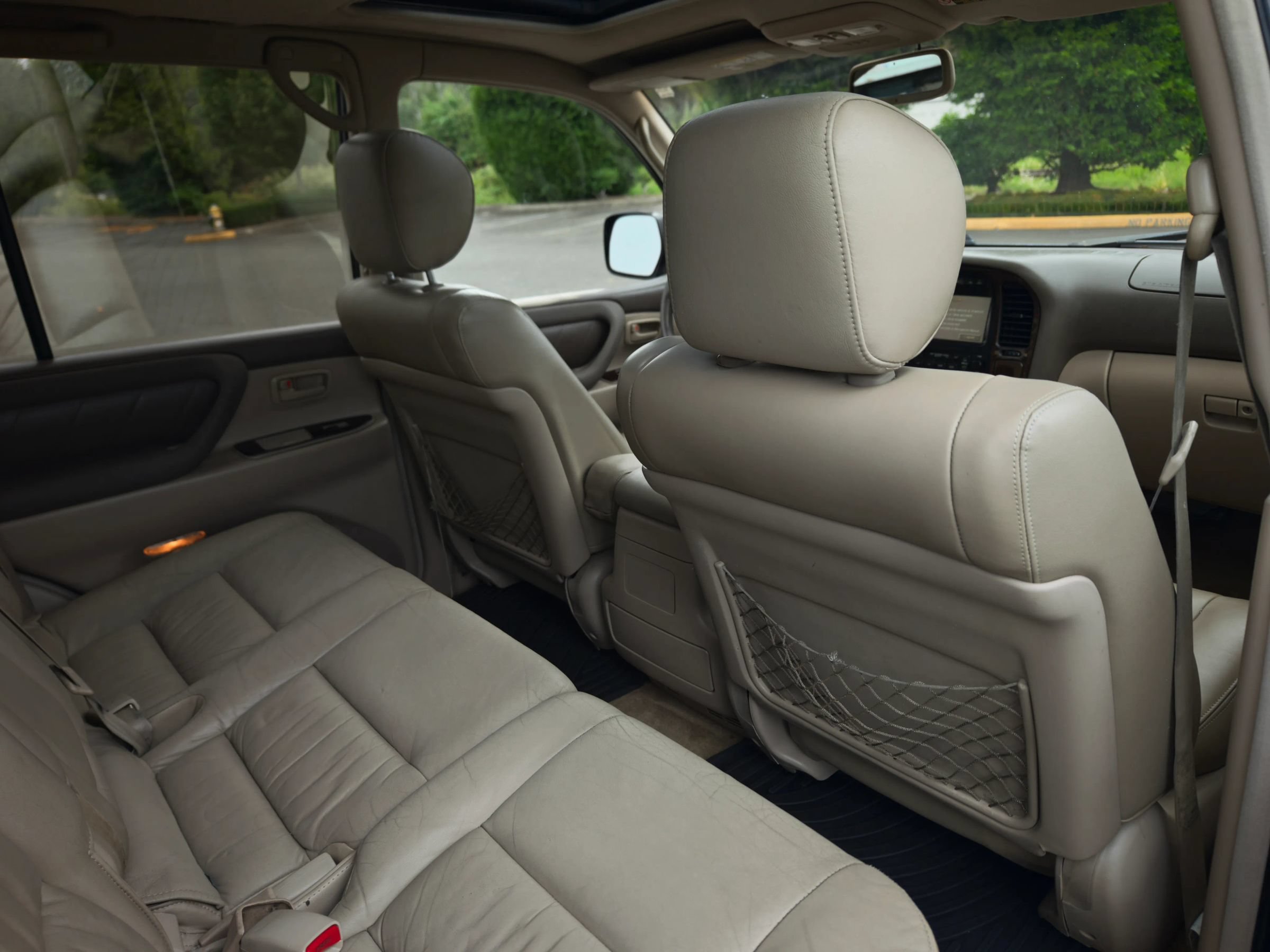 Used 2002 Toyota Land Cruiser AWD/4WD image 46