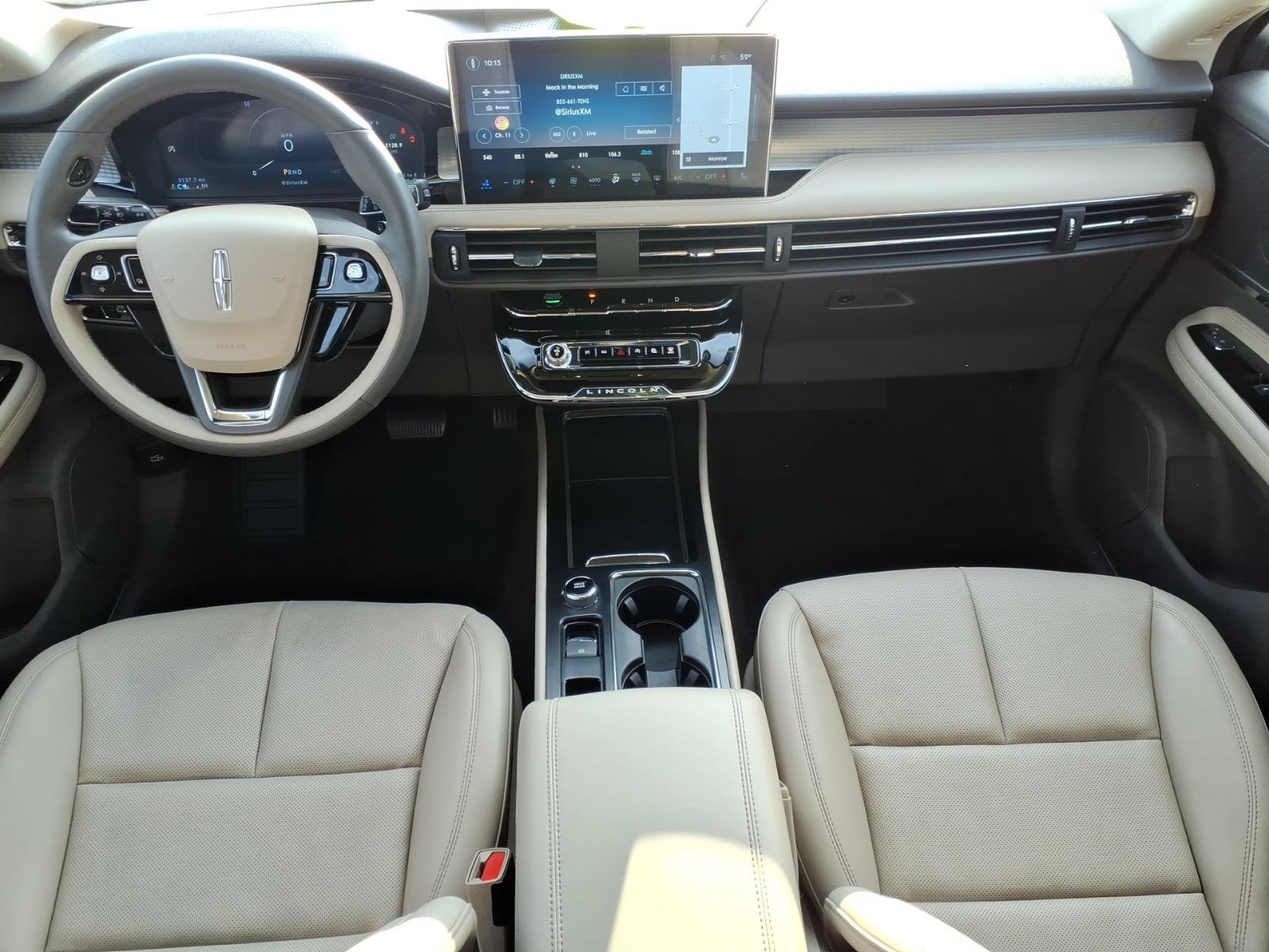 Certified 2023 Lincoln Corsair AWD w/ Equipment Group 101A image 9
