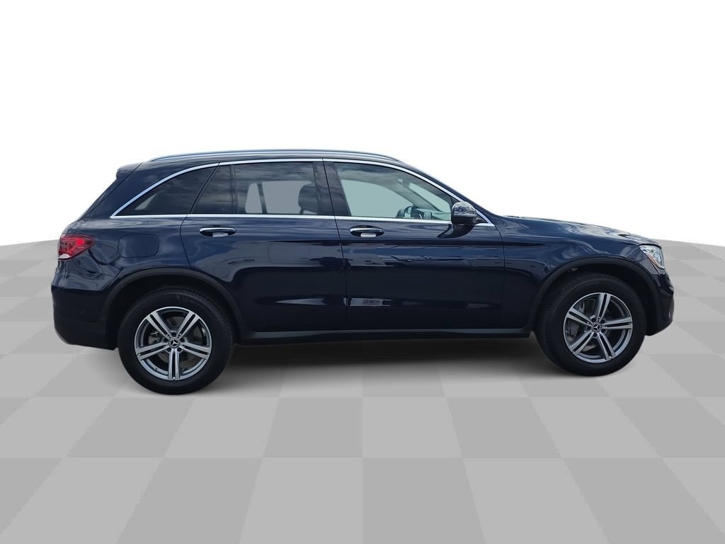 Used 2021 Mercedes-Benz GLC 300 4MATIC image 9