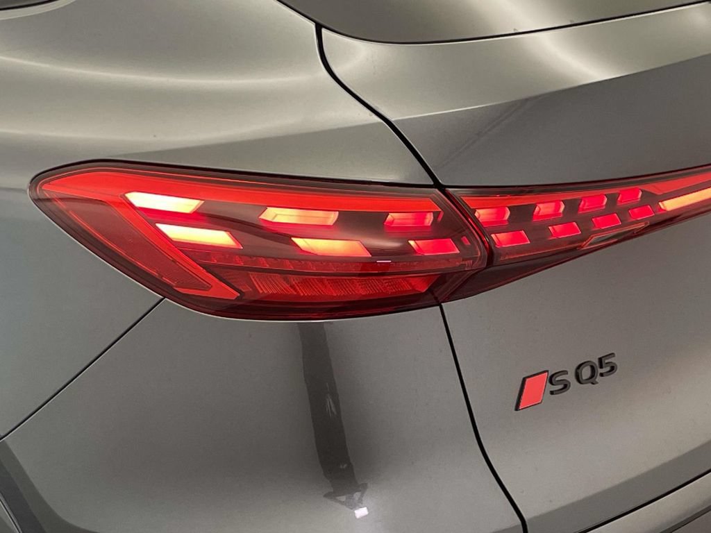 New 2026 Audi SQ5 Premium Plus AWD/4WD image 16