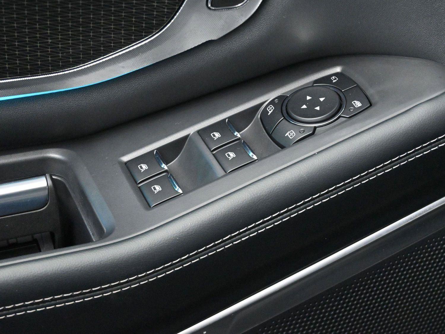 Used 2025 Ford Expedition Platinum w/ Stealth Performance Package image 17