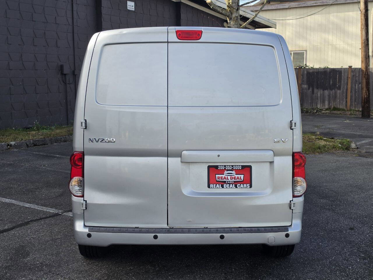 Used 2017 Nissan NV200 SV image 6