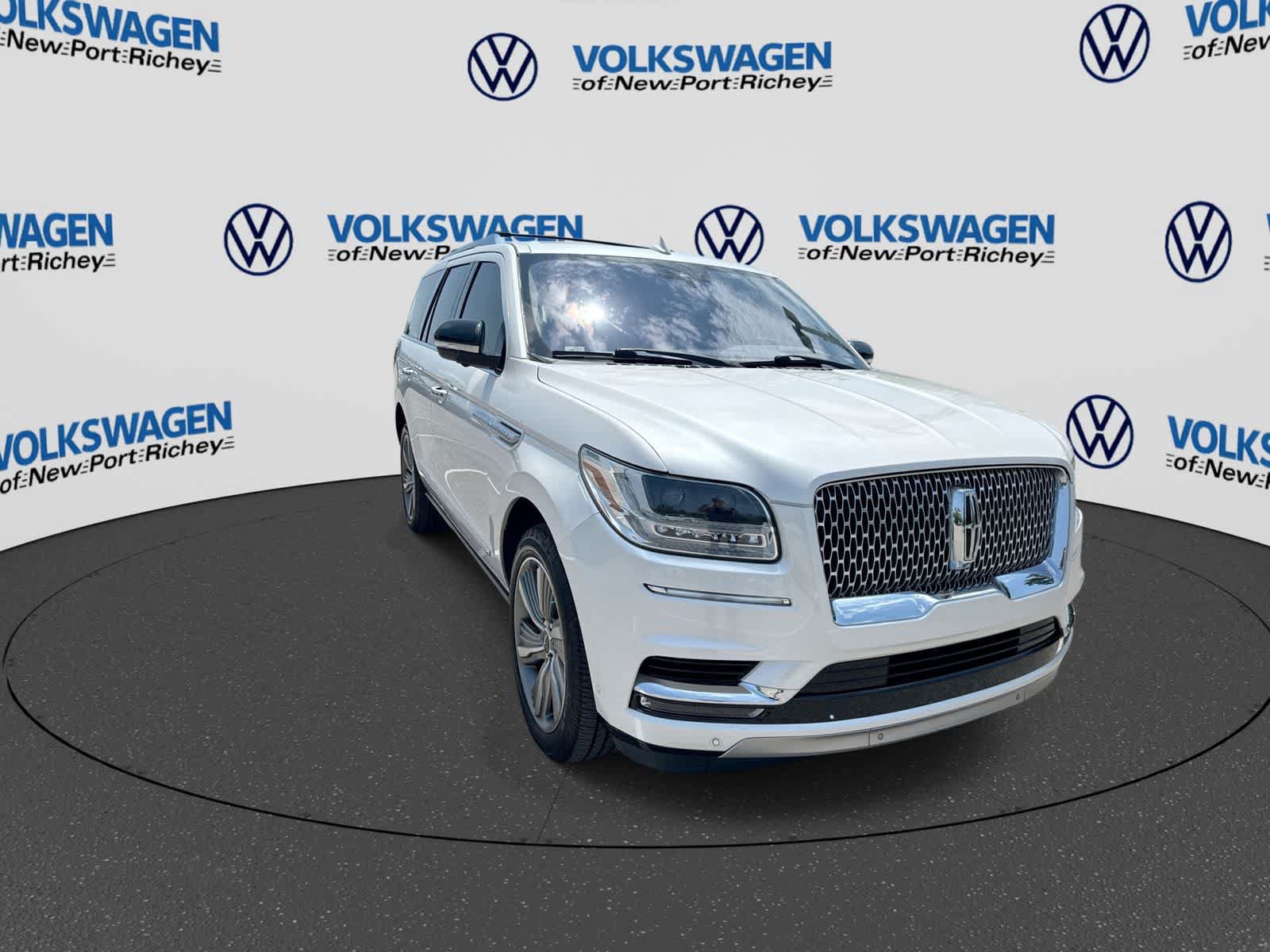 Used 2018 Lincoln Navigator Reserve w/ Technology Package AWD/4WD image 16