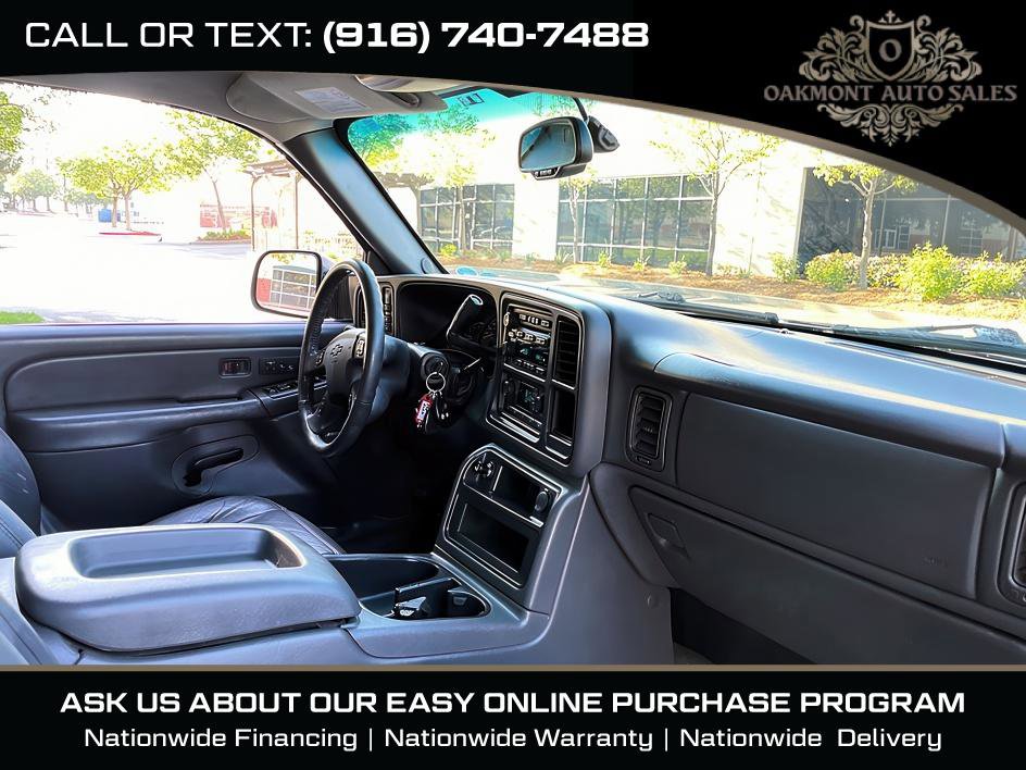 Used 2004 Chevrolet Silverado 2500 LT w/ Skid Plate Package AWD/4WD image 30