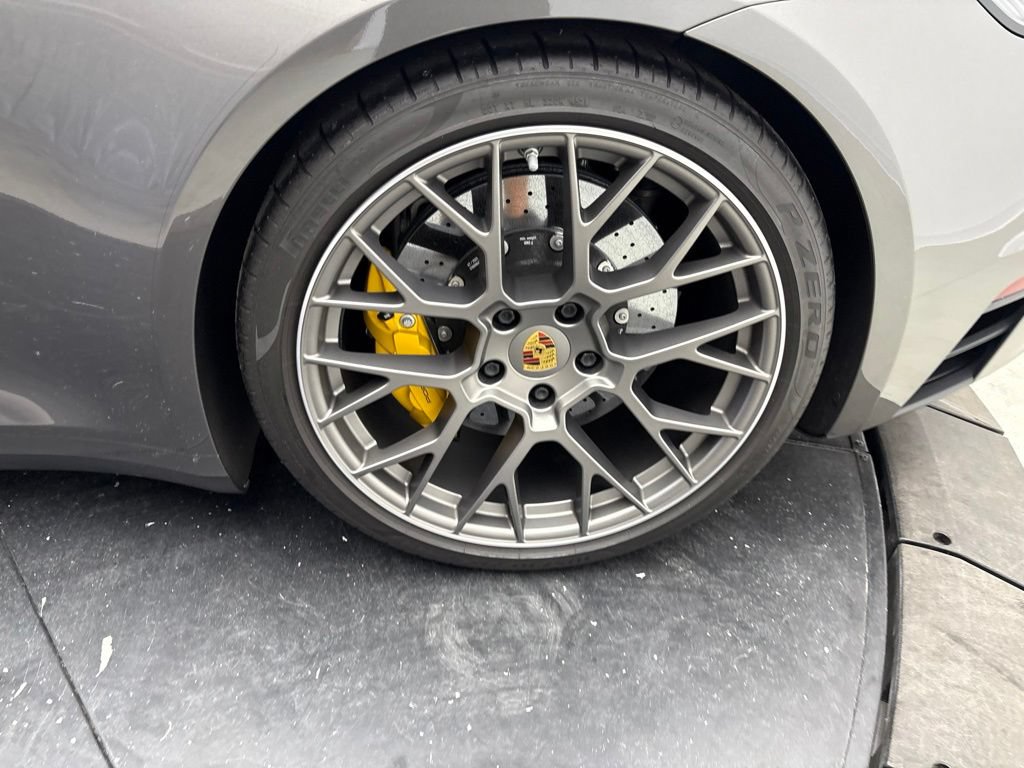 Certified 2022 Porsche 911 Targa 4S AWD/4WD image 15