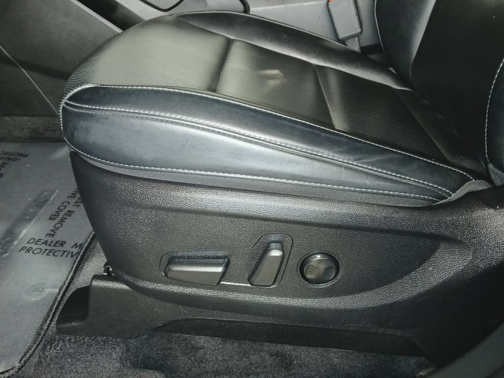 Used 2025 Kia Telluride S FWD image 18