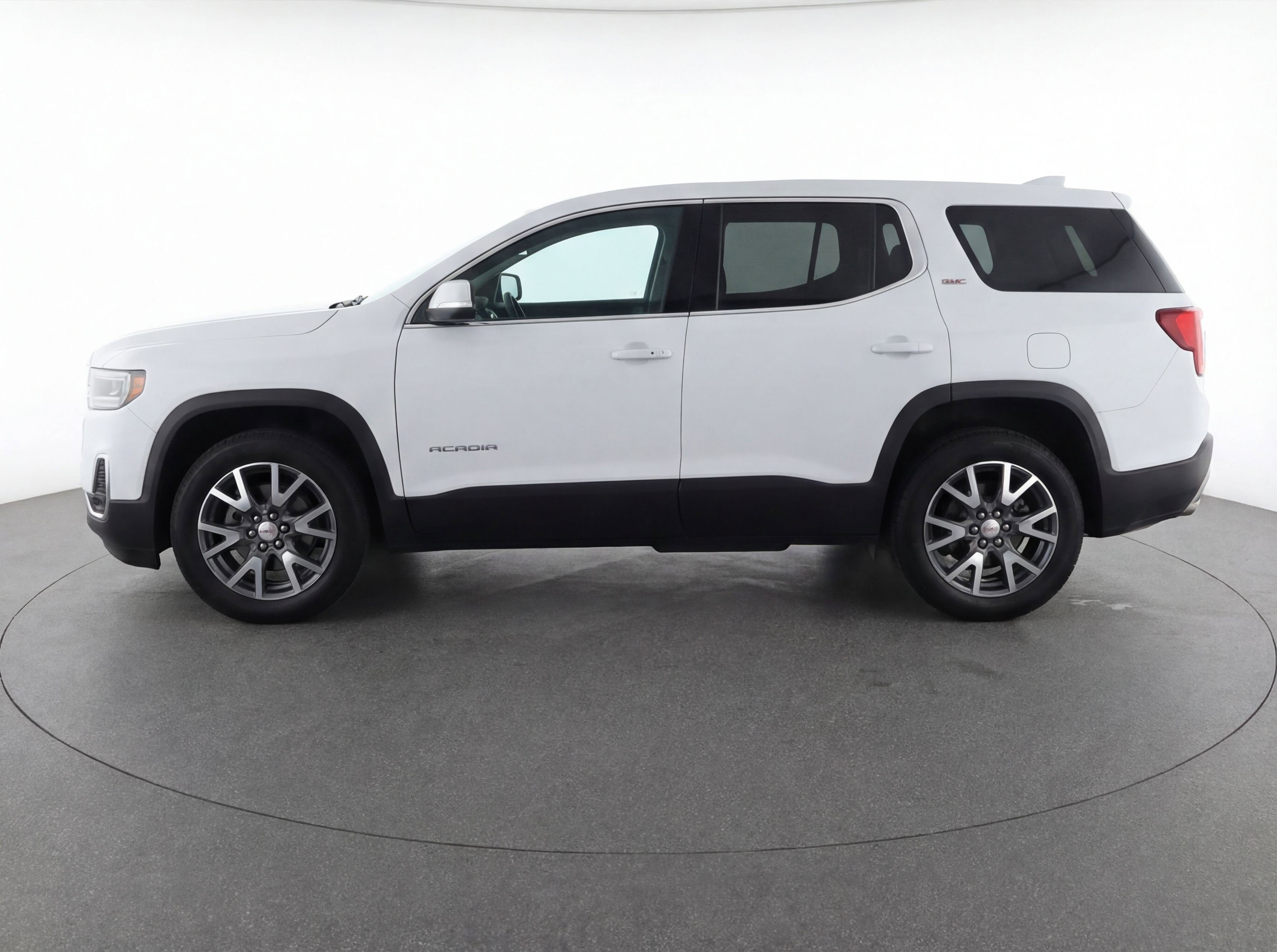 Used 2023 GMC Acadia SLT image 5