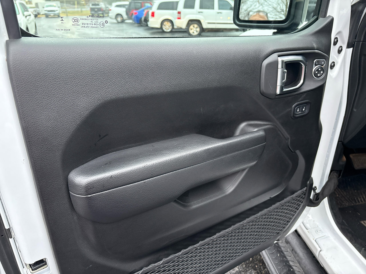 Used 2025 Jeep Wrangler Unlimited Sport image 8