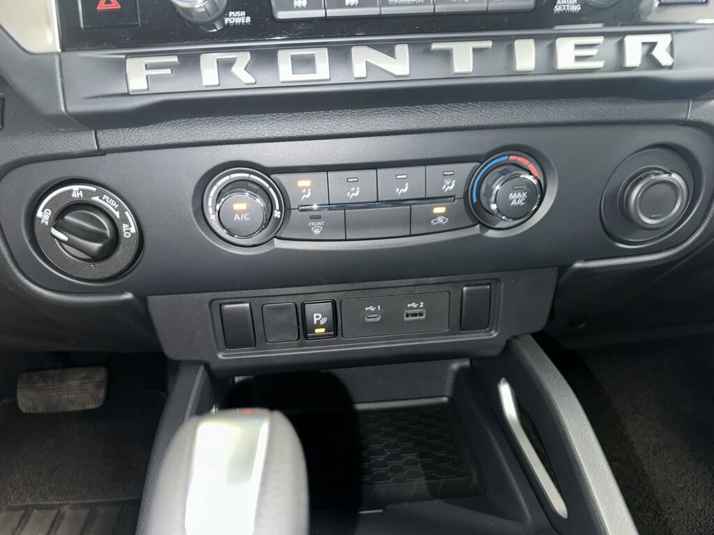 Used 2026 Nissan Frontier SV w/ Tow Package image 15