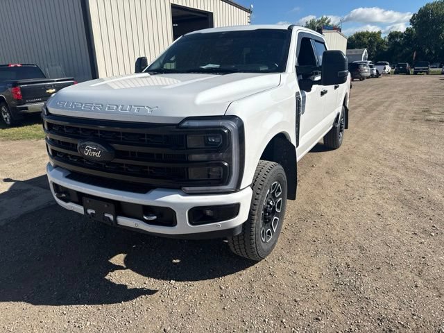 Used 2023 Ford F350 Platinum AWD/4WD image 5