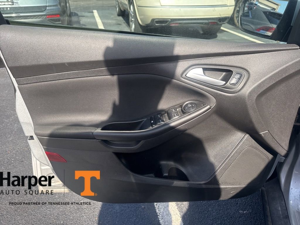 Used 2018 Ford Focus SE image 15