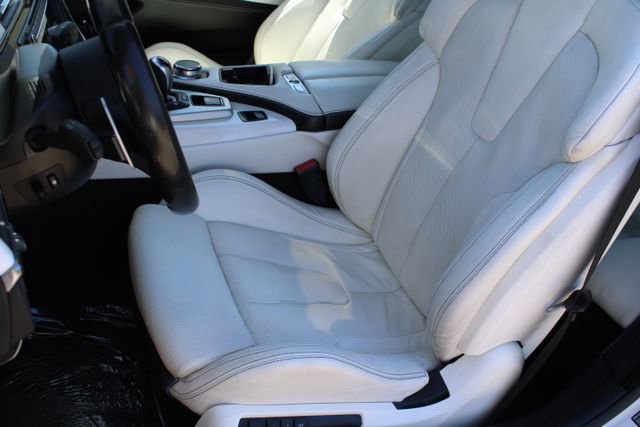 Used 2017 BMW M6 Convertible RWD image 32