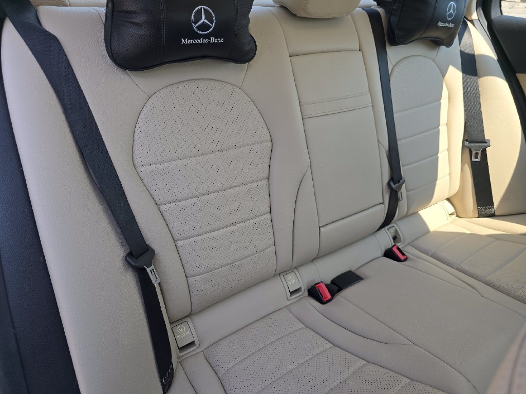 Used 2015 Mercedes-Benz C 300 4MATIC Sedan image 19
