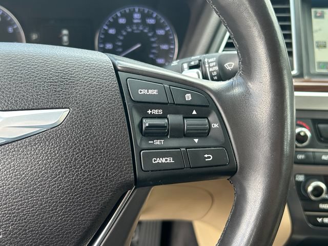Used 2015 Hyundai Genesis 3.8 w/ Option Group 02 AWD/4WD image 18