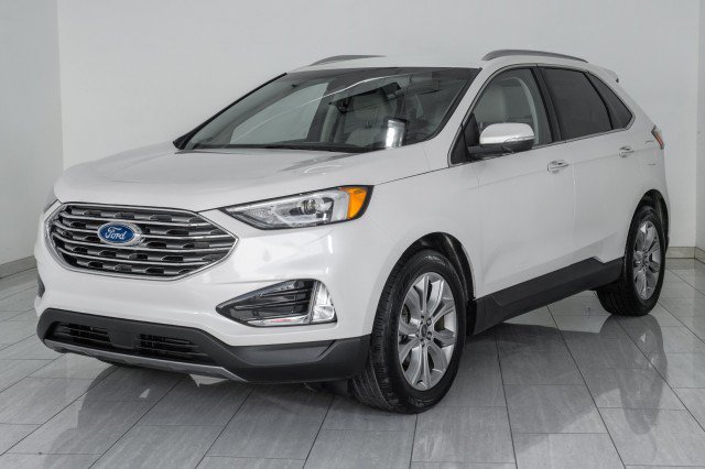 Used 2019 Ford Edge Titanium FWD image 4