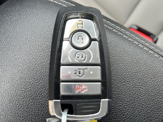 Used 2023 Ford Escape Platinum FWD image 31