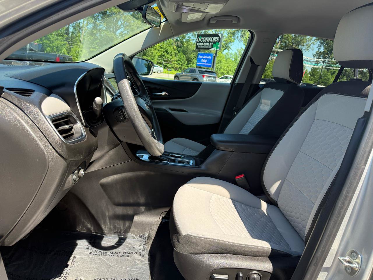 Used 2019 Chevrolet Equinox LT AWD/4WD image 16