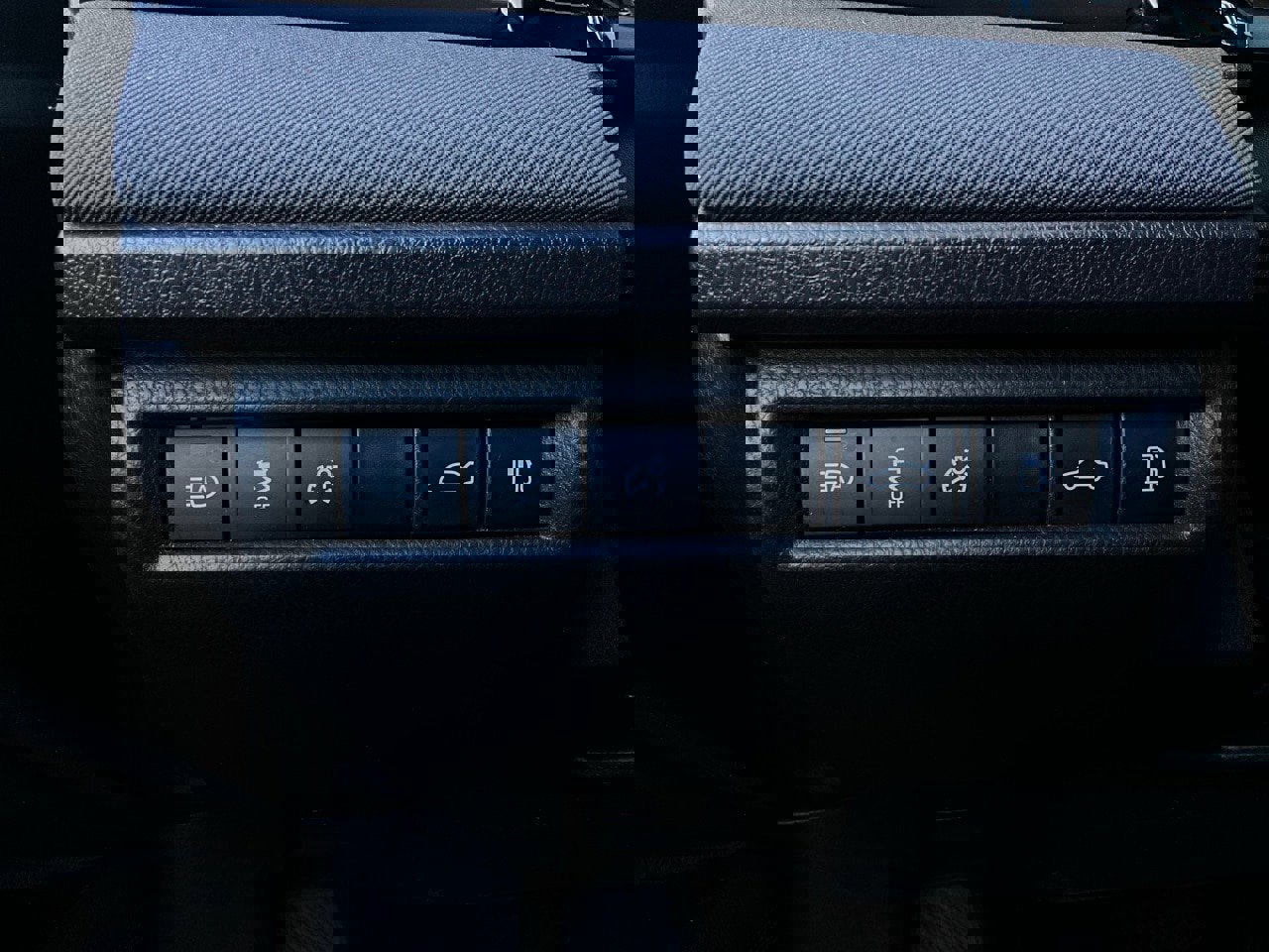 Used 2025 Toyota Camry LE image 21