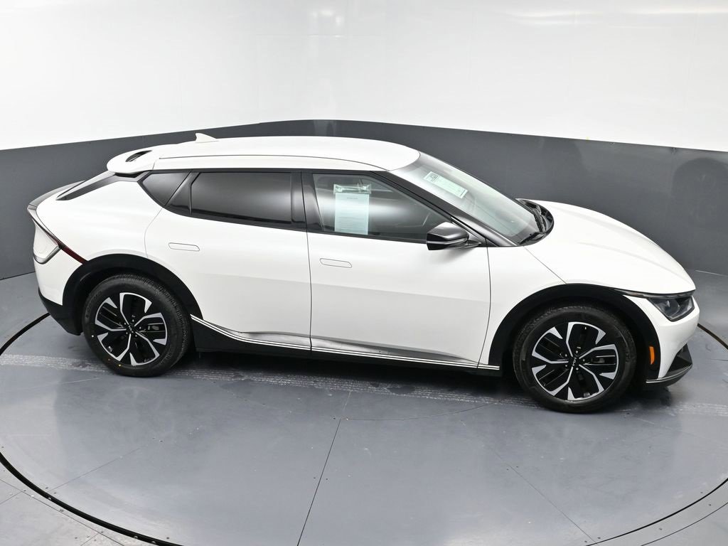 Used 2022 Kia EV6 Wind image 45