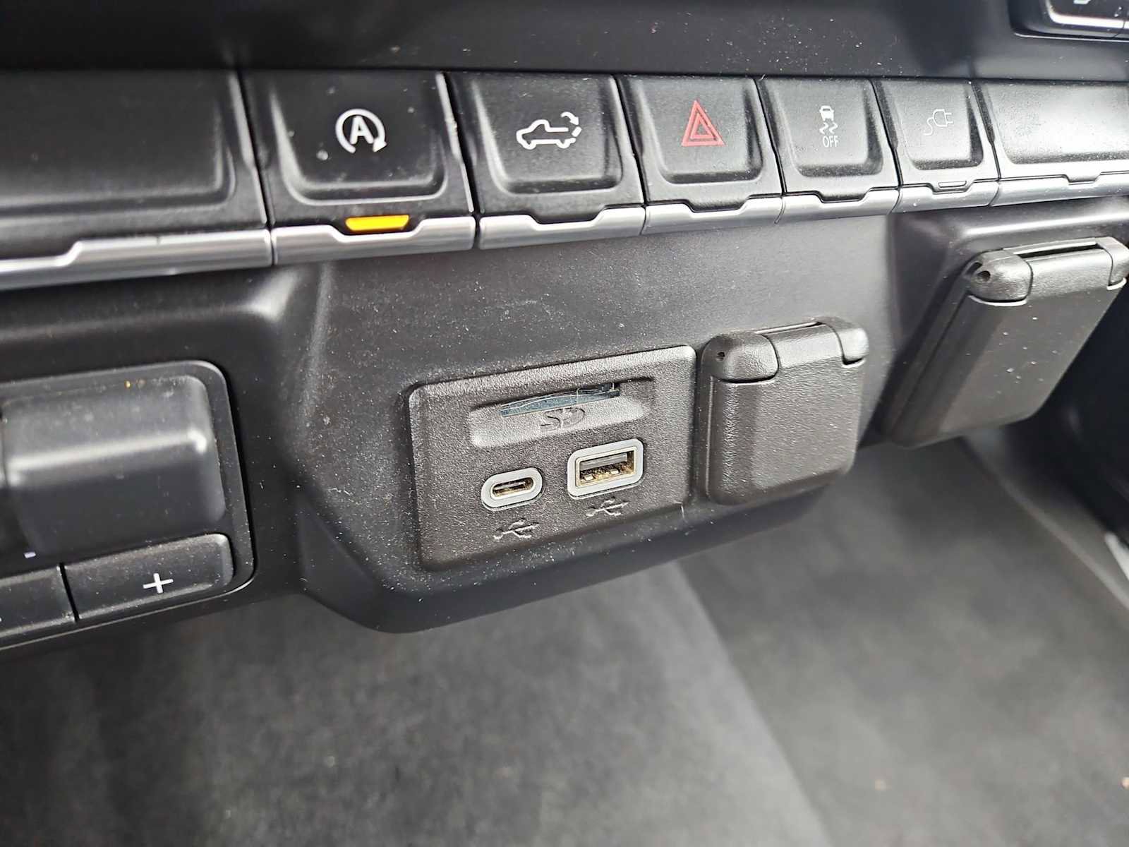 Used 2020 Chevrolet Silverado 1500 LT w/ All-Star Edition image 30