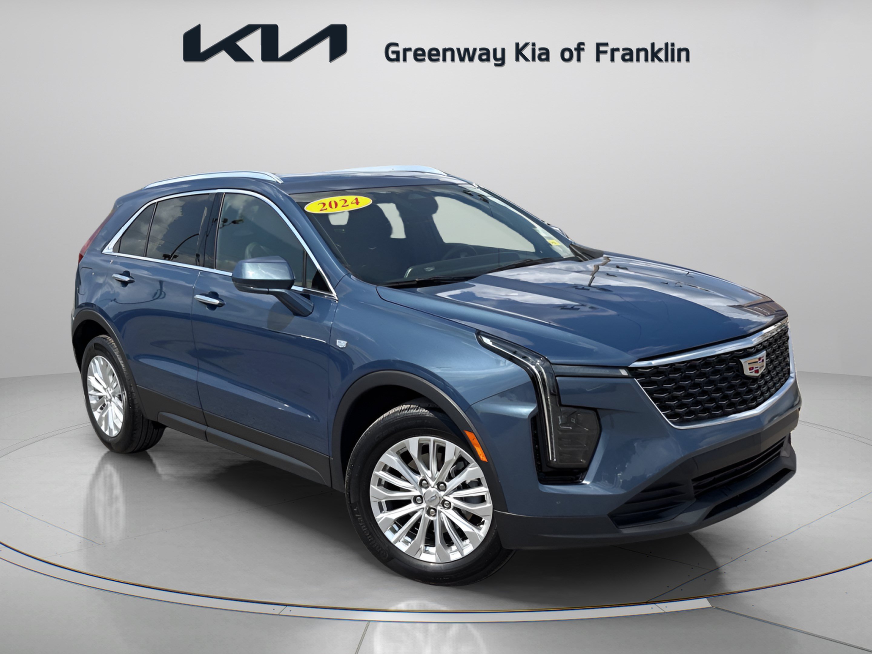 Used 2024 Cadillac XT4 Luxury w/ Cold Weather Package