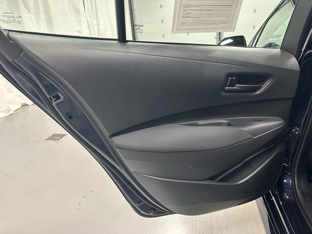 Used 2025 Toyota Corolla LE w/ LE Premium Package image 40