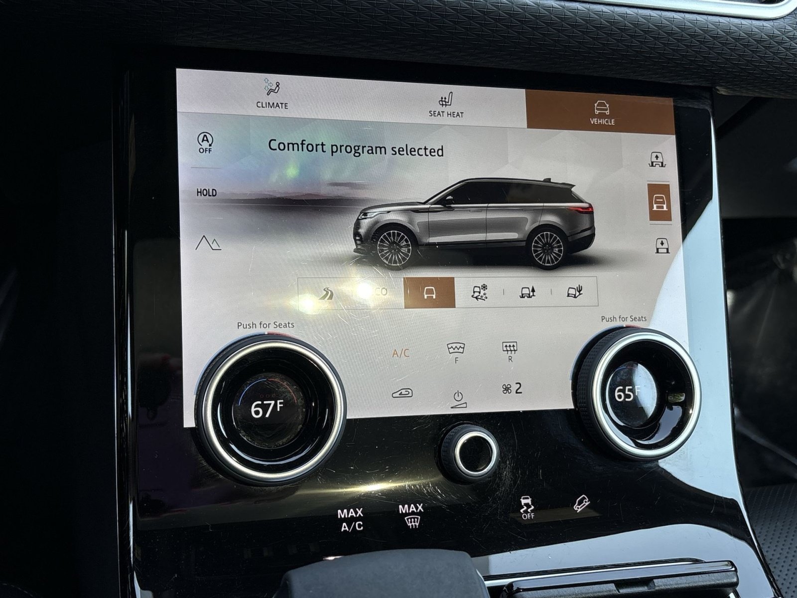 Used 2021 Land Rover Range Rover Velar R-Dynamic S AWD/4WD image 31