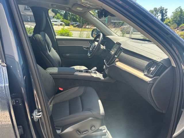 Certified 2025 Volvo XC90 B6 Plus AWD/4WD image 15
