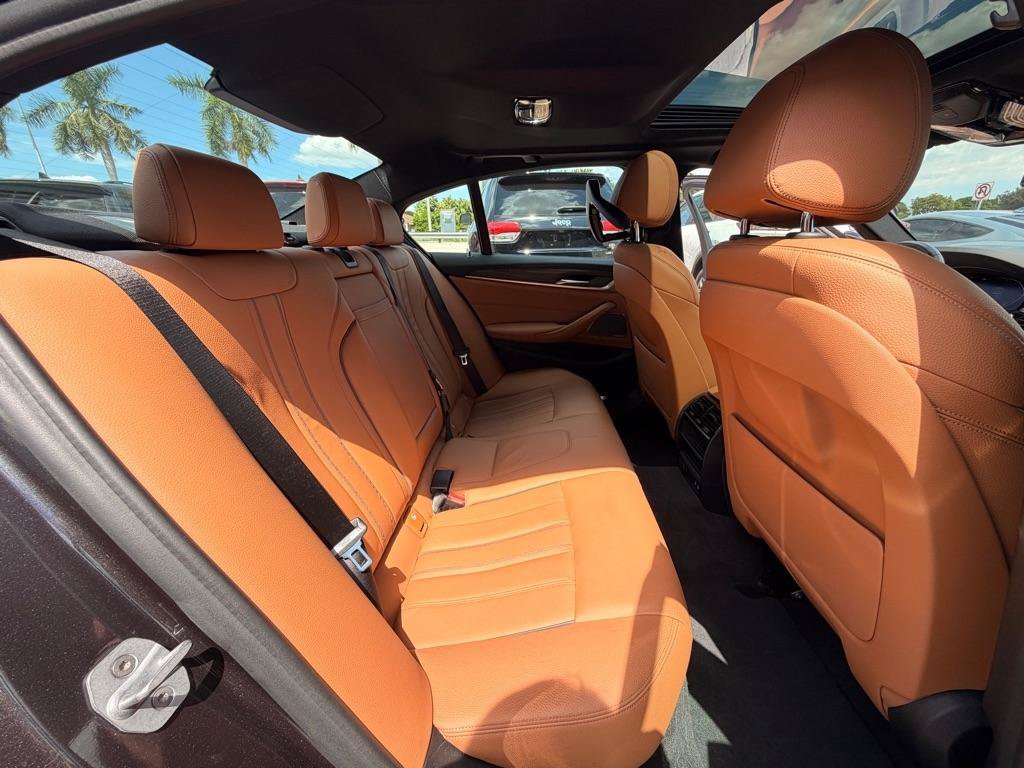 Used 2020 BMW 530i w/ M Sport Package RWD image 24