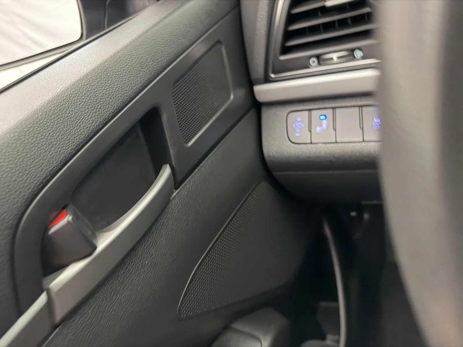 Used 2018 Hyundai Elantra SEL w/ Cargo Package FWD image 15