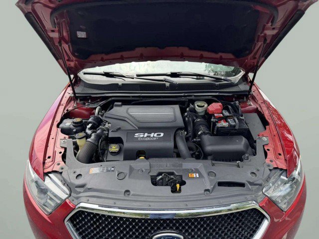 Used 2013 Ford Taurus SHO AWD/4WD image 33