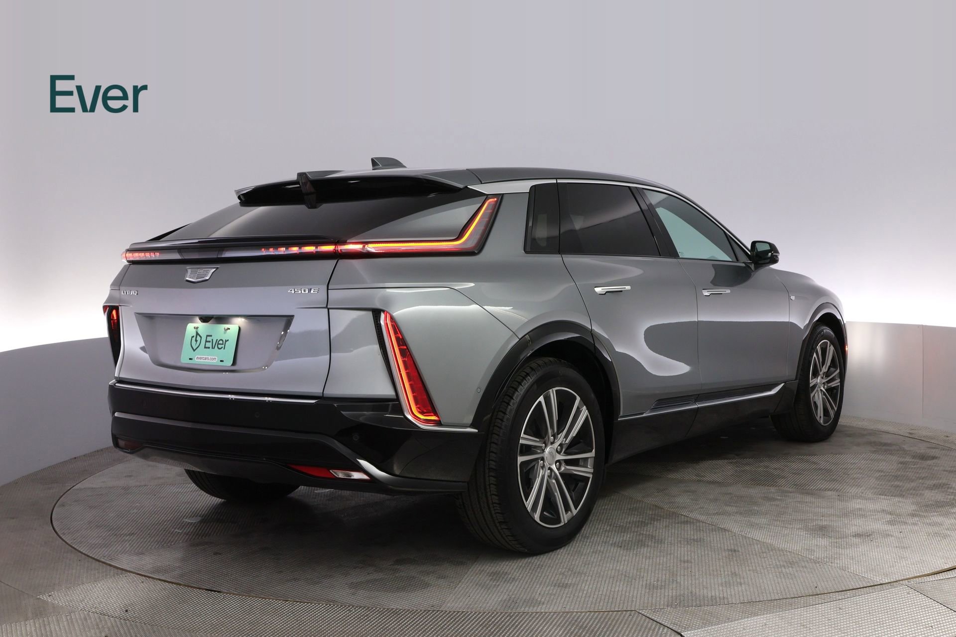 Used 2024 Cadillac Lyriq Luxury RWD image 3