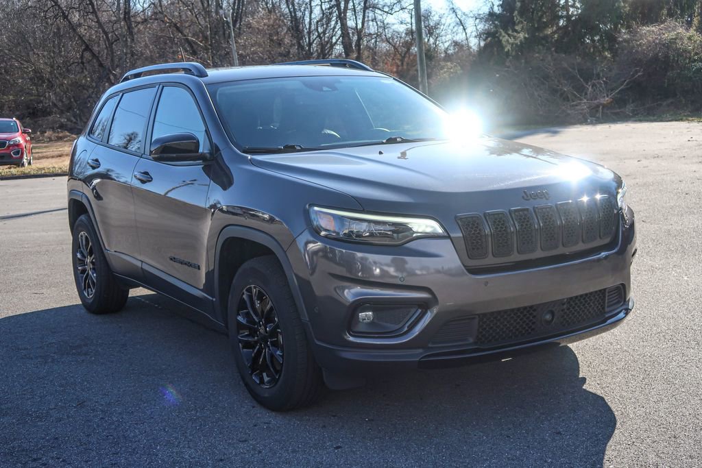 Used 2023 Jeep Cherokee Altitude Lux image 7