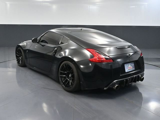 Used 2009 Nissan 370Z Touring RWD image 6
