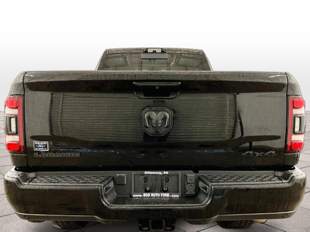 Used 2024 RAM 2500 Laramie w/ Night Edition AWD/4WD image 4
