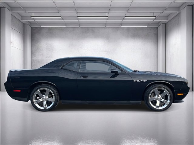 Used 2010 Dodge Challenger R/T image 2
